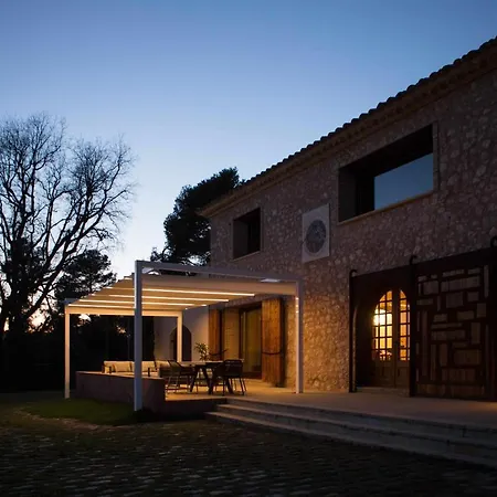 Masia Les Apieres
